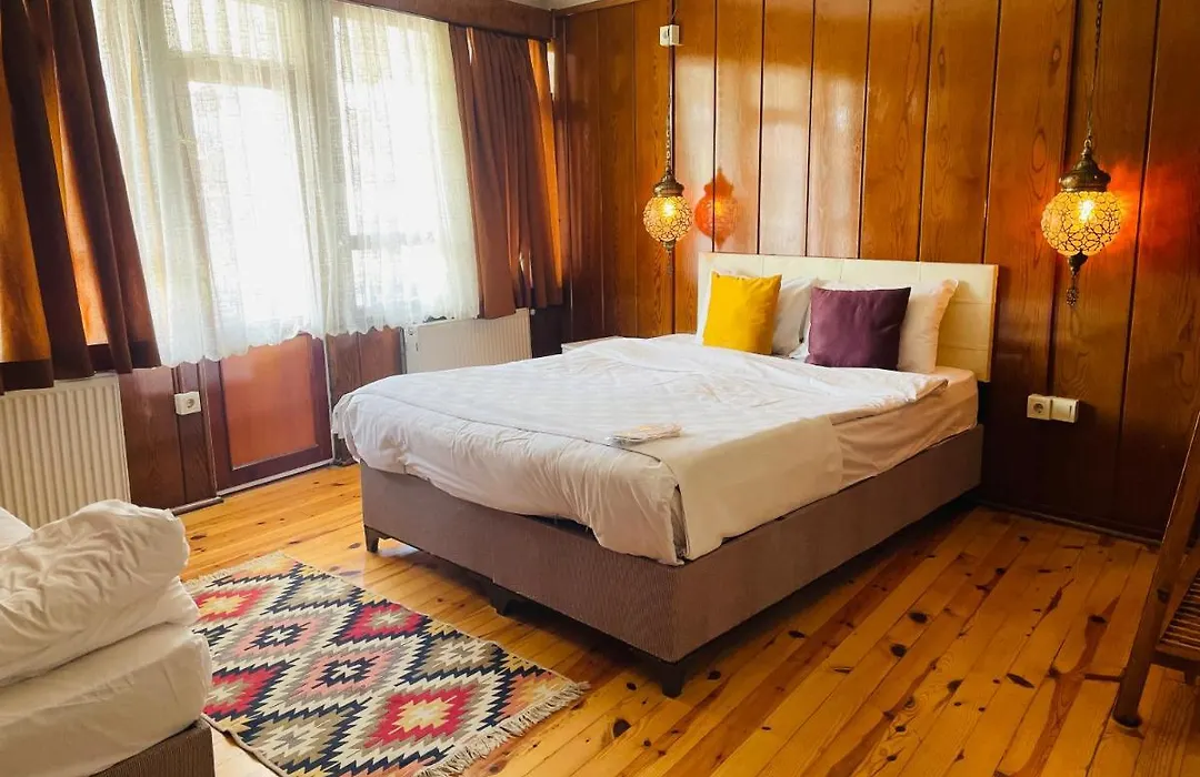 The Local Hostel & Guesthouse-1